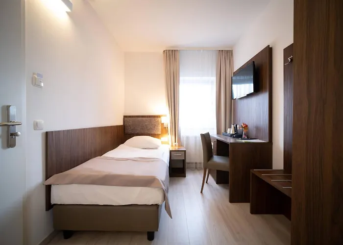 Anor Hotel I Park Sleep & Fly I Frankfurt Airport